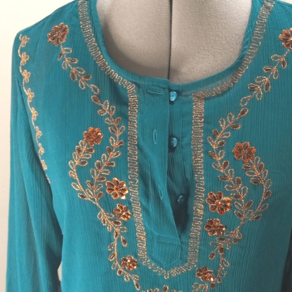 Ninety Size Med 2 piece Tunic/ Cami ,Emblishments ,Sequins & Beading - Picture 2 of 8